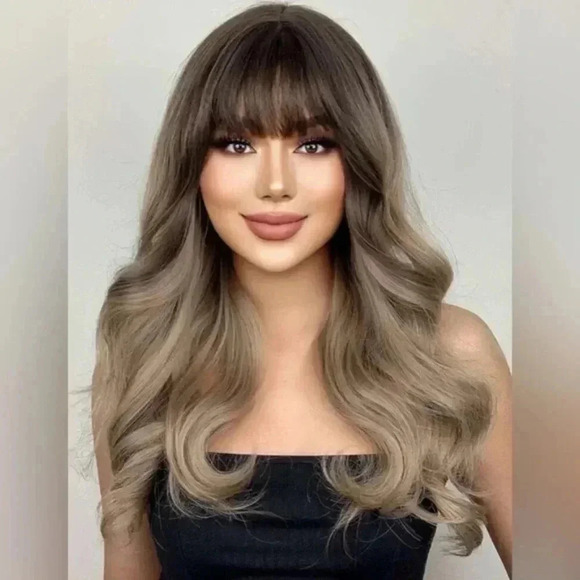 24 Inch Brown To Light Blonde Wavy Wig for daily use - Picture 8 of 8